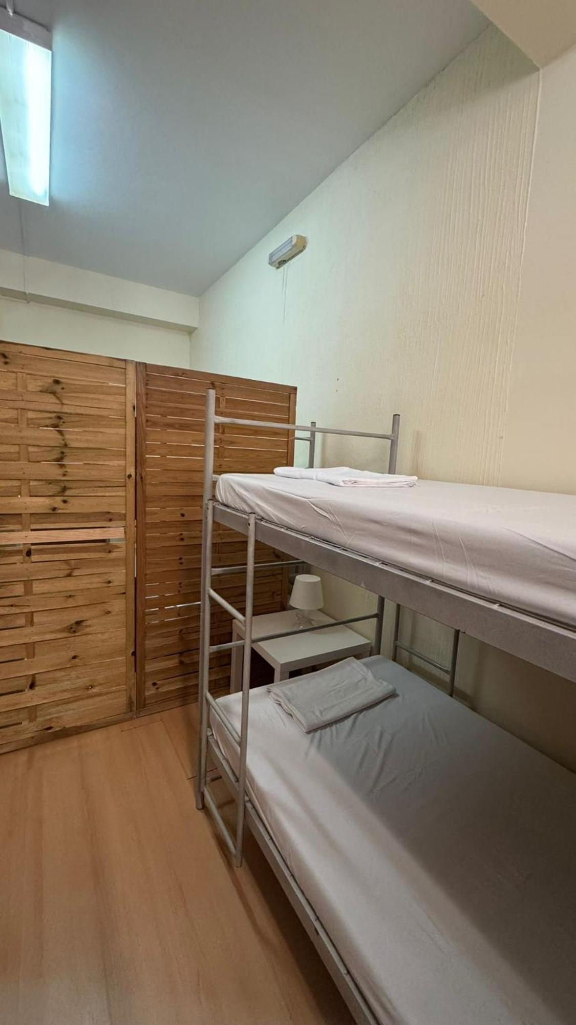Garden Hostel Aradas Eksteriør billede